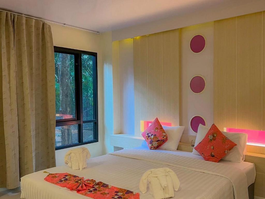 Na Tubthieng Boutique Resort Trang Eksteriør billede